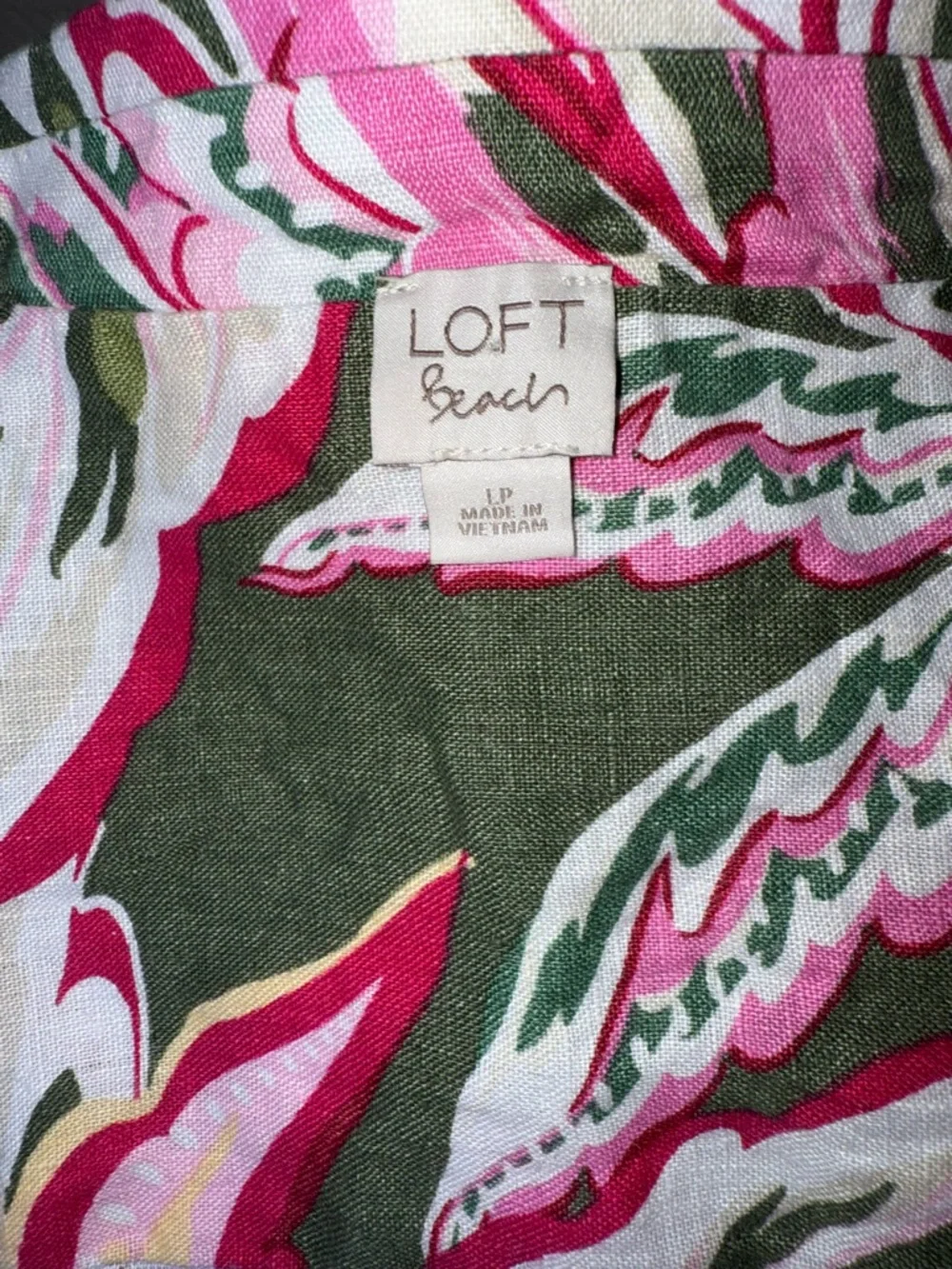LOFT Short Sleeve Button-Front Tropical Print Shirt in Green, Pink‎ and White